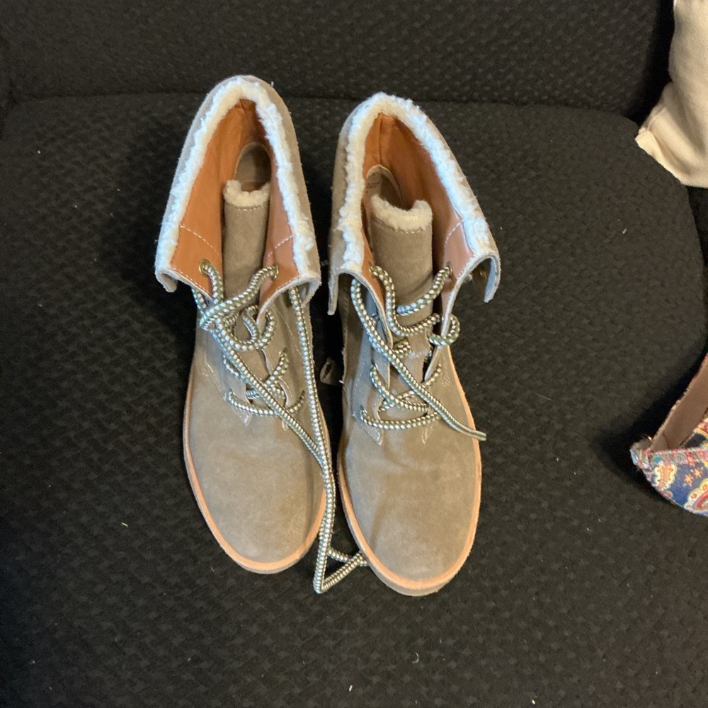Kate Spade Tan Ankle Boots with Shearling Lining